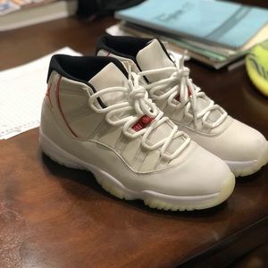 Jordan Retro 11 Platinum Tint